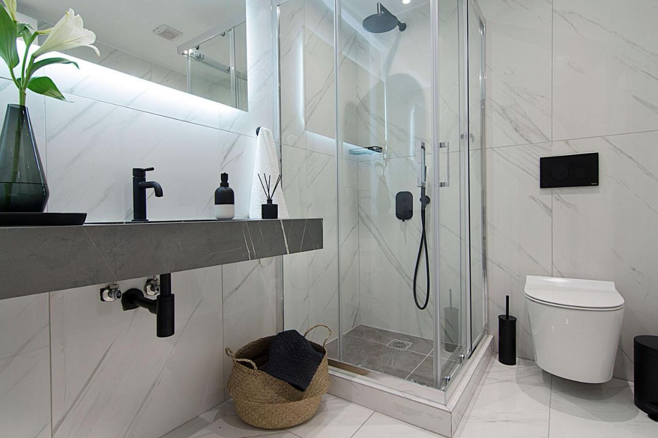 Athens Imperial Suites - Luxury Living Atenas Exterior foto